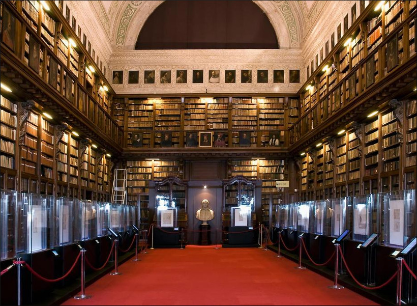 Inside the Biblioteca Ambrosiana • Travel Letter